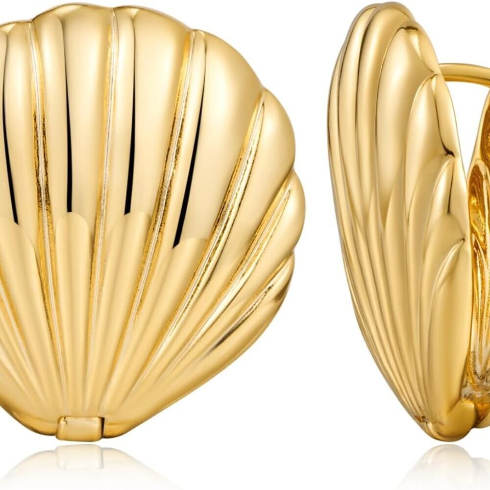 Gold Shell Stud Earrings for Women Heart Shell Ocean Beach Earrings Fashion Jewe